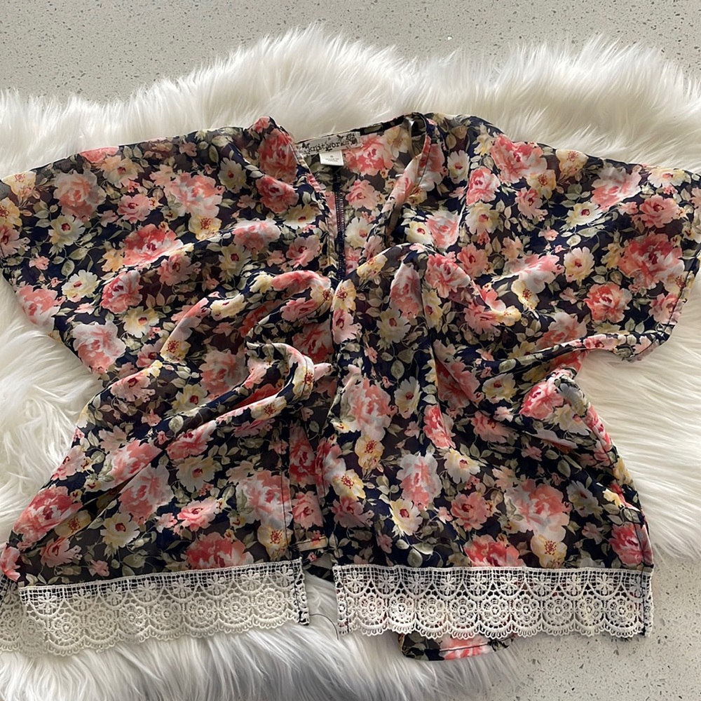 ⭐️ Girls Cardigan